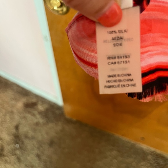 Calvin Klein silk scarf - Picture 4 of 4